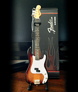 cover for Fender(TM) Precision Bass - Sunburst Finish